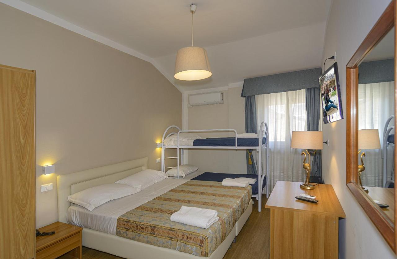 Hotel La Pace Βιαρέτζιο Εξωτερικό φωτογραφία
